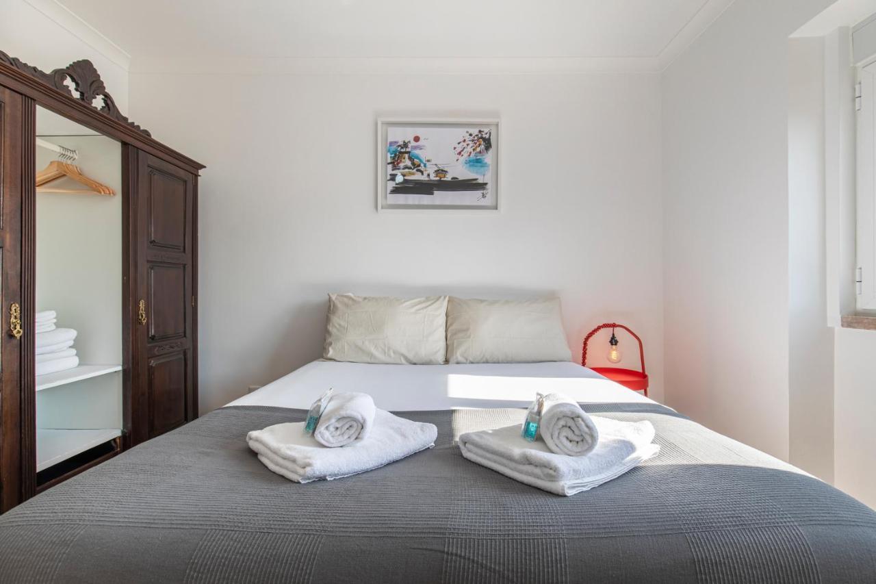 Lovelystay - Sunny 1Bdr Apartment W/Terrace Lisboa Extérieur photo
