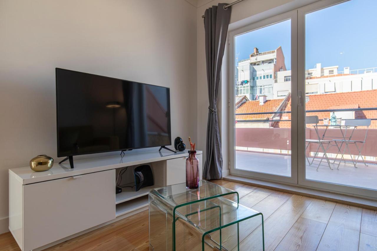 Lovelystay - Sunny 1Bdr Apartment W/Terrace Lisboa Extérieur photo