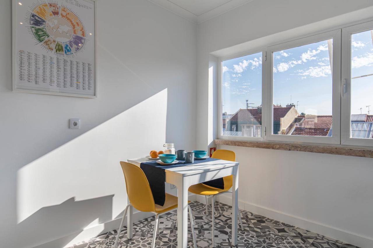 Lovelystay - Sunny 1Bdr Apartment W/Terrace Lisboa Extérieur photo